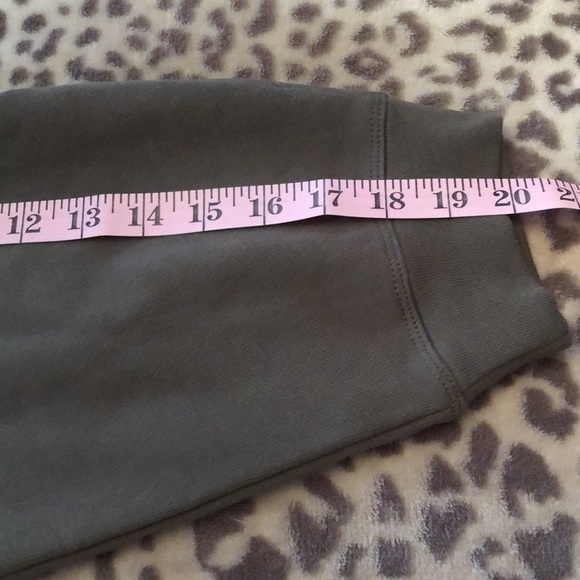 Olivaceous Bubble Arm Sweatshirt in Olive Green Size Small Women’s - Picture 9 of 11